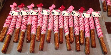 Hello Kitty Hello Kitty Party Table Ideas, Hello Kitty Pretzel Rods, Hello Kitty Theme Party Outfit, Hello Kitty Snack Table, Hello Kitty Treats Sweets, Hello Kitty Treat Table, Hello Kitty Birthday Party Food, Hello Kitty Birthday Treats, Hello Kitty Sweet 16