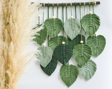 Green Leaves Macrame Wall Hanging Macrame Feather Farmhouse - Etsy Ukraine Macrame Leaf Wall Hanging, Leaf Wall Hanging, Boho Headboard, Small Macrame Wall Hanging, Macrame Leaf, Macrame Feathers, Headboard Decor, Wall Hanging Macrame, Boutique Decor