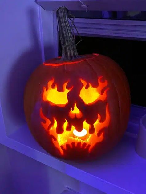 31 Cute Pumpkin Carving Ideas for Halloween 2024: Spooktacular Creations with a Twist! Carrie Pumpkin Carving, Catrina Pumpkin Carving, Robot Pumpkin Carving, Spiderweb Pumpkin Carving, Best Carved Pumpkins, Cool Pumpkin Carving Designs, Pumpkin Carving 2024, Tall Pumpkin Carving, Pumpkin Carving Ideas 2024