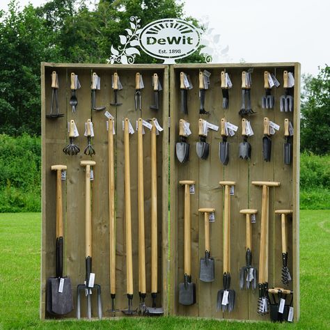 hand made dutch garden tools Stowe Gardens, Japanese Garden Tools, Pirate Bedroom, Farming Tools, Vege Garden, Garden Tools Diy, Garden Tool Rack, Agriculture Business, Dutch Gardens