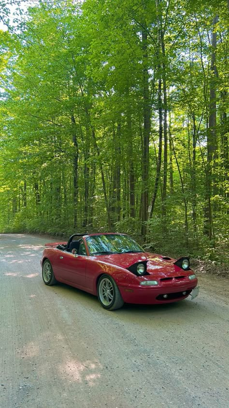 Red Miata Aesthetic, 1990 Mazda Miata, Mazda Convertible, Miata Aesthetic, Red Miata, Miata Convertible, Na Miata, Miata 1990, Miata Car