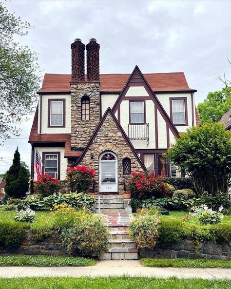 The year 1930. Here’s a sweet storybook Tudor home in Yonkers’s Lincoln Park neighborhood USA ~.~ Tutor Style Homes, Tudor Houses, English Tudor Homes, Arched Doorway, Tudor Home, Fairytale House, Tudor Style Homes, English Tudor, Stone Pathway