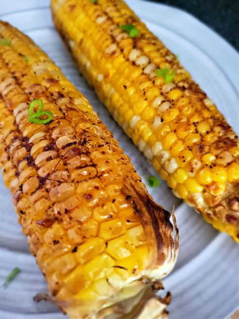 Best Damn Air Fryer Corn on the Cob - Daily Yum Grilled Corn On Cob, Daily Yum, Cooked Corn, Air Fryer Corn, Corn On The Cob Recipe, Seasoned Corn, How To Cook Corn, Buttered Corn, Cream Style Corn