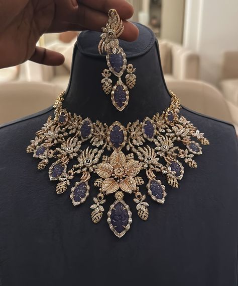 Lakshmi Jewellery, Jewelry Room, Designer Bridal Lehenga Choli, Promise Bracelet, Beautiful Bridal Jewelry, Bridal Jewelery, Indian Jewelry Earrings, American Diamond Jewellery, Pretty Jewelry Necklaces