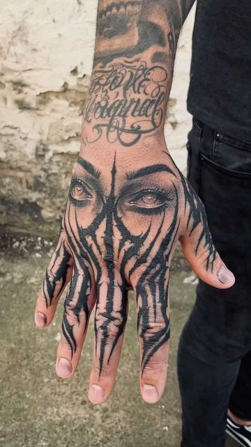 Ride Or Die Tattoo, Geometric Tattoo Hand, Hand Tattoos For Men, Aesthetic Tattoo Ideas, Full Hand Tattoo, Skull Hand Tattoo, Unique Tattoo Ideas, La Tattoo, 20 Aesthetic