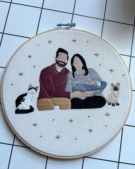 Family portrait 🩷⭐️ Custom embroidered family portraits, handmade gifts #embroidery #embroideredportrait #customgift #handmadegiftsarethebest #handmadegiftideas #smallbusinessbigdreams #familyportraits Embroidered Family Portrait, Embroidery Portrait Simple, Family Embroidery Ideas, Embroidery Family Portrait, Embroidered People, Embroidery Family, Embroidery People, People Embroidery, Embroidered Photo Art