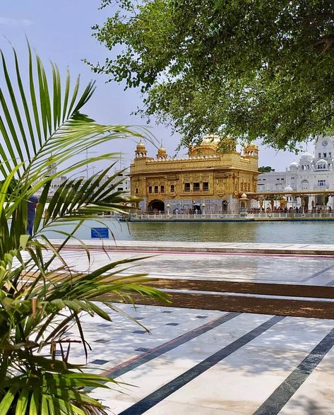 Shri Harmandar Sahib  Golden Temple  Amritsar Punjab India Golden Temple Amritsar Hd Wallpaper, Darbar Sahib Golden Temple, Gurudwara Sahib Wallpaper, Gurudwara Sahib, Punjab Culture, Temple Wallpaper, Golden Temple Wallpaper, Guru Nanak Photo, Darbar Sahib