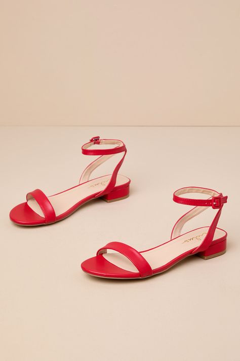 Low block heel sandal