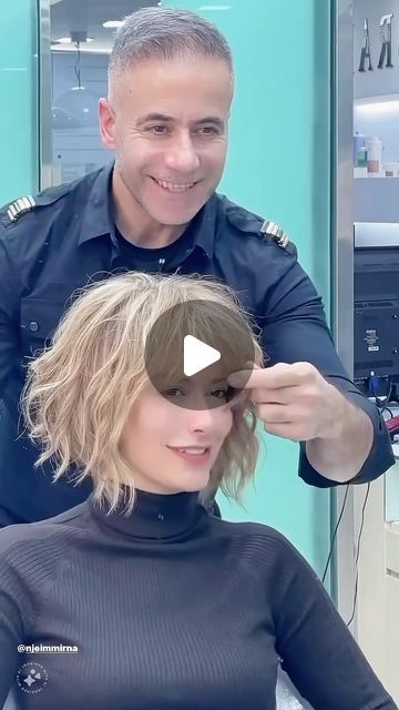 Angled Lob With Side Bangs, Corte Short Bob, Messy Bob Haircut, Choppy Bob Hairstyles For Fine Hair, Kort Bob, Messy Bob, Haircut Tutorial, Stacked Bob Haircut, Bob Hairstyles With Bangs