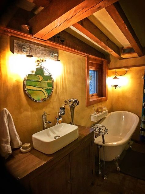 Hobbit and Lord of the Rings Airbnb homes and houses in the USA - The Travel Women Round Doorway, Earth Houses, Fantasy Architecture, Earth Sheltered, Green Acres, Hobbit Hole, Hobbit House, The Shire, Earth Homes