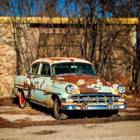 1949 Ford, Old American Cars, Old Gas Pumps, Scrap Car, Classic Car Restoration, Vintage Sports Cars, Rusty Cars, Car Restoration, Chevy Bel Air