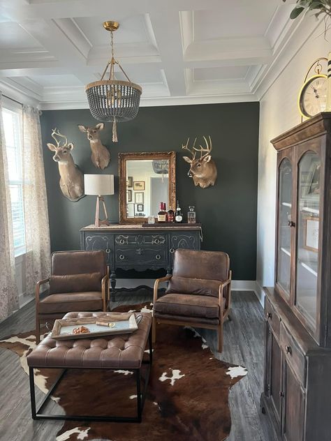 Hunt Country Style Interior, Hunting Home Decor Rustic, Styling Deer Mounts, Office With Animal Mounts, Moody Hunting Lodge, Western Lodge Decor, Home Office With Deer Mounts, Displaying Deer Antlers, Feminine Hunting Decor