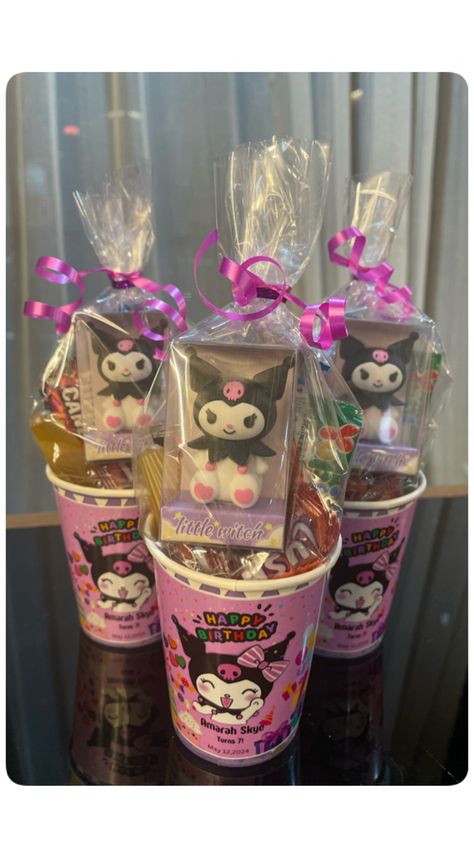 DIY Kuromi Party Favors Diy Kuromi, 9th Birthday Cake, Candy Birthday Cakes, Nail Designs Valentines, Hello Kitty Party, Cat Party, 13th Birthday, 9th Birthday