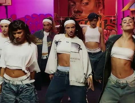 Old School Reggaeton Aesthetic, Hip Hop Outfits Dancers, Dance Crew Outfits, 2000 Hip Hop, Chica Hip Hop, Hiphop Dancer, Aaliyah Outfits, Old School Outfits, Hip Hop Dance Outfits