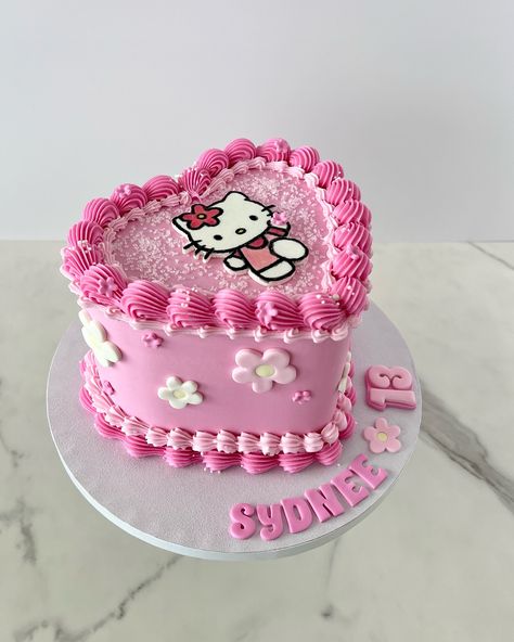 Hello Kitty Rectangle Cake, Hello Kitty Heart Cake, Hello Kitty Cake Ideas, Birthday 20, 12th Birthday Cake, Rectangle Cake, 5th Birthday Cake, Cake Custom, Kitty Cake