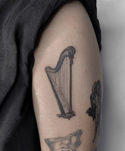 Lyre Tattoo, Harp Tattoo, Celtic Harp, Bestie Tattoo, C Tattoo, Tattoo Templates, Book Tattoo, Tattoos For Kids, Design Drawings