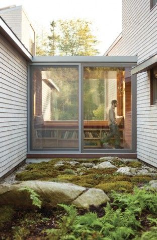 House To Garage Connection, Glass Passageway, Raymond Smith, Covered Walkways, House California, Glass Walkway, Pond House, Covered Walkway, Contemporary Exterior