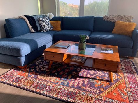 Blue Couch In Living Room, Living Room Inspo Blue Couch, Boho Living Room Blue Couch, Denim Couch Living Room Ideas, Navy Blue Sofa Living Room Ideas, Navy Sofa Living Room, 70s Living Room, Blue Couch Living Room, Blue Sofas Living Room