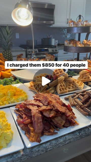 Bernard Hardison on Instagram: "Would you pay $850 for a brunch for 40 people?❤️❤️‼️‼️ #fyp #foodporn #foodphotography #foodstagram #foodblogger #healthyfood #explorepage #explorepage✨ #brunch #brunette #viral #foodporn #food #foodie #outdoor #foodnetwork #exploring #explorar #followforfollowback #foodcritic #foodcoma #tiktok #foryoupage #fypシ #fypage" Breakfast Trays Ideas, Simple Breakfast Buffet Ideas, Christmas Breakfast Platter Ideas, Simple Christmas Brunch Ideas, Catered Brunch Ideas, Breakfast Serving Ideas Table, Brunch For 30 People, Food For Brunch Parties, October Brunch Ideas