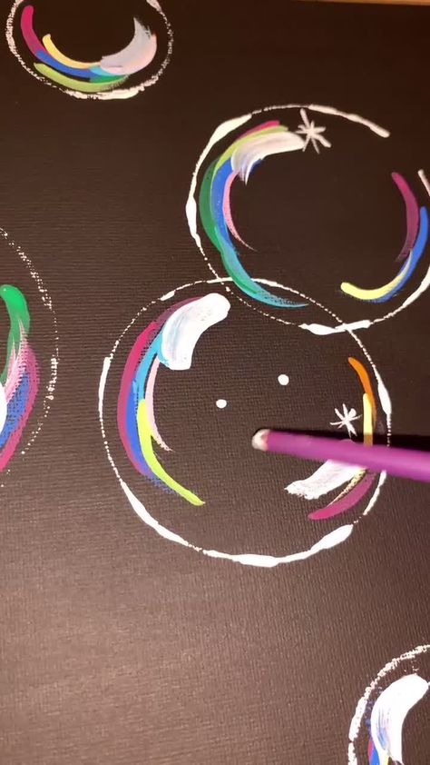 Bubbles Paint, Painting Ideas Bubbles, Tiktok Painting, Paint Bubbles, Painted Bubbles, Bubble Painting On Canvas, Bubble Paintings, Bubble Paint, Simple Painting Ideas Acrylics