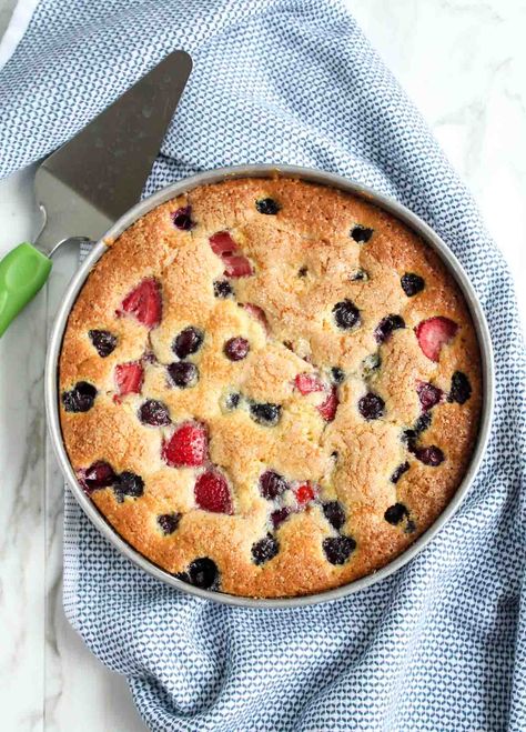 This berry buttermilk cake is a light and tender everyday cake, with jammy berries, a crunchy lid, and all the flavors of summer. Simple Baked Goods, Grapefruit Yogurt Cake, Buttermilk Cake, Summer Baking, Berry Cake, Round Cake Pans, Let Them Eat Cake, Buttermilk, Dessert Recipes Easy