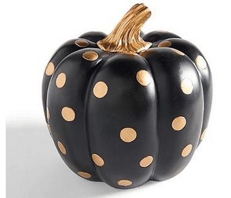 Get the look for less - make these gorgeous, on-trend, black and gold decorative Halloween pumpkins for a fraction of what they cost at retail. Polka Dot Pumpkin, Fall Pumpkin Crafts, Pumpkin Decorations, Halloween Pumpkin Designs, Halloween Pumpkins Painted, Gold Pumpkins, Artificial Pumpkins, Deco Mesh Christmas Wreaths, Christmas Mesh Wreaths