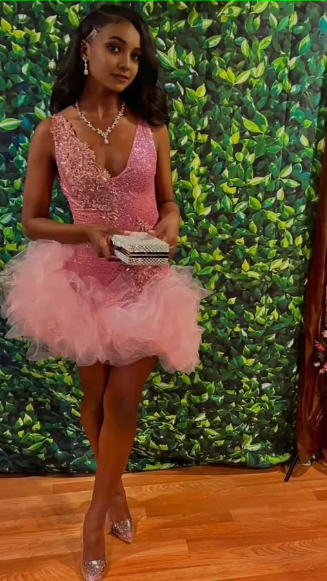 Cute V Neck Pink Short Homecoming Dress and Bottom Tulle Ruffles,Pink Birthday Outfit Dress Birthday Outfit Dress, Pink Birthday Outfit, 8th Grade Prom, Shorts Rosa, 16 Outfits, Sweet 16 Outfits, 16th Birthday Outfit, Hoco Ideas, Sneaker Ball