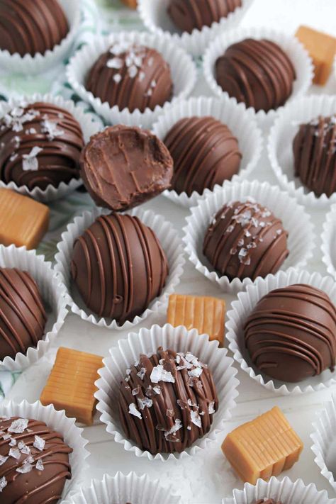 Chocolate Caramel Truffles - Balancing Motherhood Choco Truffle, Caramel Truffles, Praline Recipe, Homemade Chocolate Truffles, Homemade Truffles, Caramel Truffle, Chocolate Bites, Candy Truffles, Candy Recipes Homemade