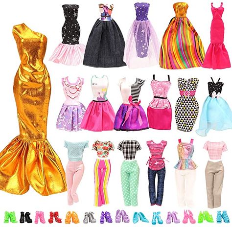 Barbie Clothes Patterns Free Printable, Barbie Clothes Patterns Free, Barbie Stickers, 90s Barbie, Unicorn Books, Barbie Kids, Sewing Barbie Clothes, Barbie Doll Set, Barbie Wardrobe