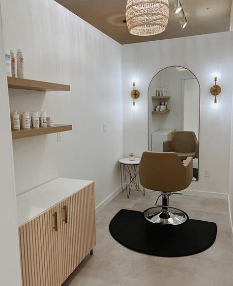 Hair Saloon Interiors Ideas, Salon Shed Interior, Salon Suite Lighting Ideas, One Person Hair Salon Ideas, Minimal Salon Decor, Salon Rental Space, Home Based Salon Ideas, I’m Home Salon Ideas, Small Suite Salon Decor