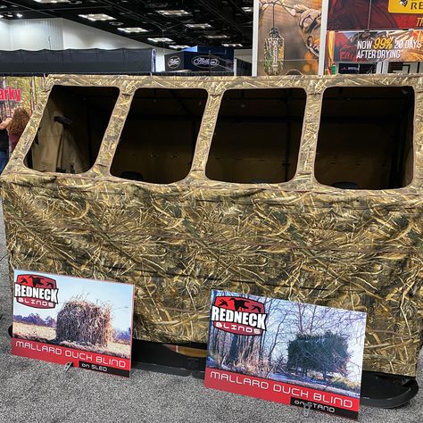 Diy Duck Blind, Goose Blind, Pallet Duck Blind, Duck Hunting Kayak Blind, Layout Boat Duck Hunting, Duck Hunting Blinds, Duck Blind Plans, Duck Boat Blind, Duck Blind