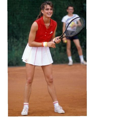 Brooke Shields Tennis Style Women, New England Prep, Photos Of Celebrities, Tennis Photos, Laura Bailey, Tennis Outfits, Tennis Skirt Outfit, Tennis Outfit Women, Tennis Outfit