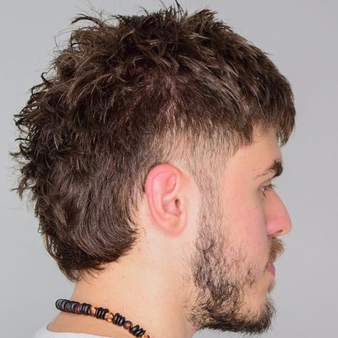 Choppy Wolf Cut on Short Hair Wolf Cut On Short Hair, Choppy Wolf Cut, Wolf Cut Hair Men, Wolf Hairstyles, Mens Wolf Cut, Mohawk Fade, A Wolf Cut, Wolf Cut Hairstyles, Halsey Hair