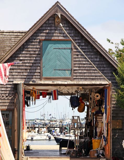 Lakeside Living, Nantucket Island, Interesting Places, Marthas Vineyard, Coastal Living, Nantucket, House Boat, Cape Cod, New Hampshire