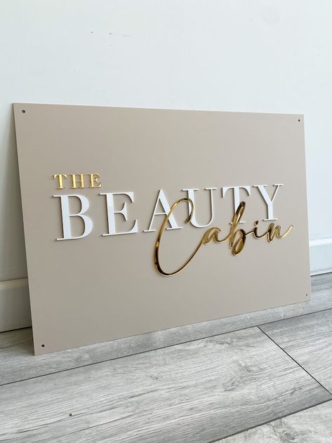 wolfandflower - Etsy UK Small Salon Suite Ideas Interior Design, Beauty Room Decor Salon, Pmu Studio Ideas, Small Salon Suite Ideas, Salon Names Ideas, Makeup Studio Decor, Beauty Salon Names, Home Beauty Salon, Coin Café