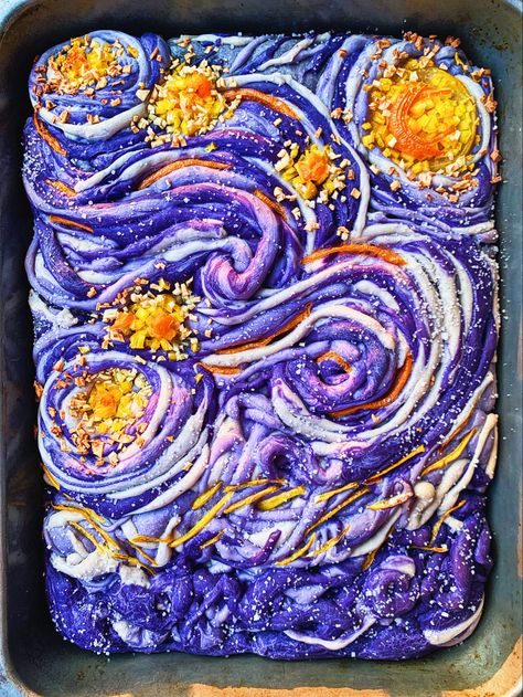 Healthy Nuts And Seeds, Foccacia Recipe, Focaccia Art, Butterfly Pea Flowers, Foccacia Bread, Focaccia Recipe, Healthy Nuts, Food Sculpture, Bread Art