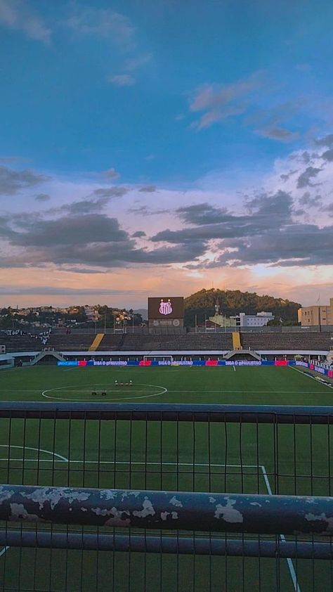 Está imagem foi tirada dentro do estádio 🏟️
Vila Belmiro em Santos-Sp 📍 Wallpaper Santos, Wallpapers, Santos