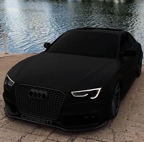 Audi black cars. This luxury. #luxurycars #nicecars #coolcars Bugatti Auto, Xe Bugatti, Kereta Sport, Luxe Auto's, Wallpaper Hippie, Carros Lamborghini, Luxury Cars Audi, Black Audi, Maserati Granturismo