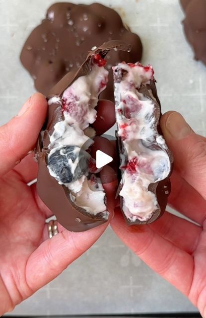 Amy | Belly Full | Fruit Yogurt Clusters are the perfect easy snack! | Instagram Strawberry Bites, Yogurt Greco, Easy Baking Recipes Desserts, Sweet Snacks Recipes, Tasty Baking, Healthy Sweets Recipes, Deilig Mat, Chocolate Strawberry, Food Recepie