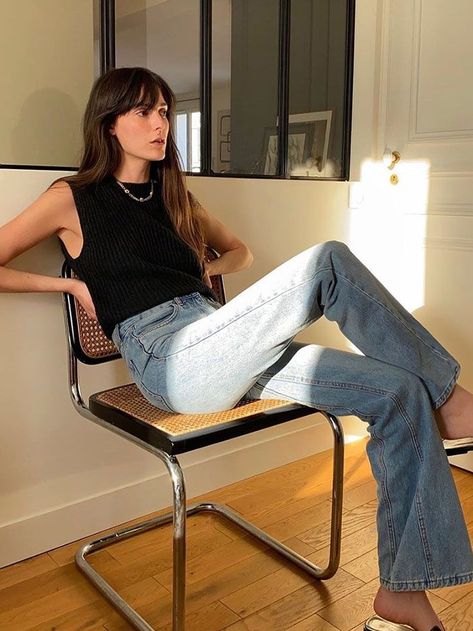 25 Basics That Are So Good Nordstrom Can Barely Keep Them in Stock French Style Shoes, Style Chic Parisien, Leia Sfez, Parisian Outfits, Parisienne Style, Parisian Look, Chique Outfit, Style Parisienne, Parisian Chic Style