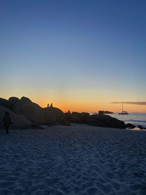 📍clifton 4th beach • cape town Clifton Beach Cape Town, Cape Town Vacation, South Africa Nature, Clifton Cape Town, Clifton Beach, Cape Town Hotels, Fake Pics, Ig Account, Holiday Places