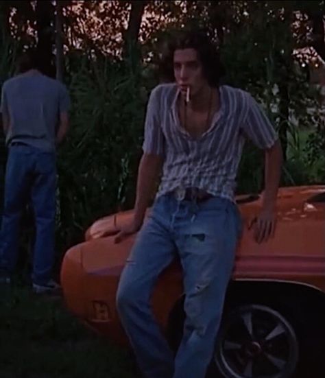 Dazed And Confused Aesthetic Outfits, Kevin Pickford, Shawn Andrews, Jason London, Dazed And Confused Movie, Retro Fashion Outfits, 80s Men, Outfits 70s, Slasher Movies