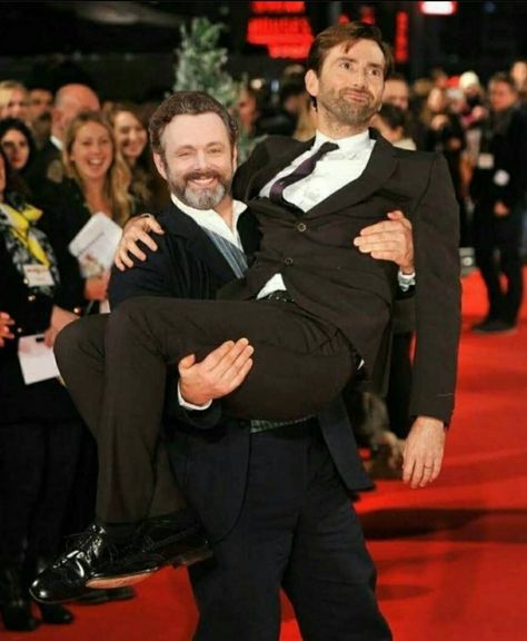 David Tennant And Michael Sheen, Michael Sheen, Good Omens, On Tumblr, Tumblr, On Twitter, Twitter, Red