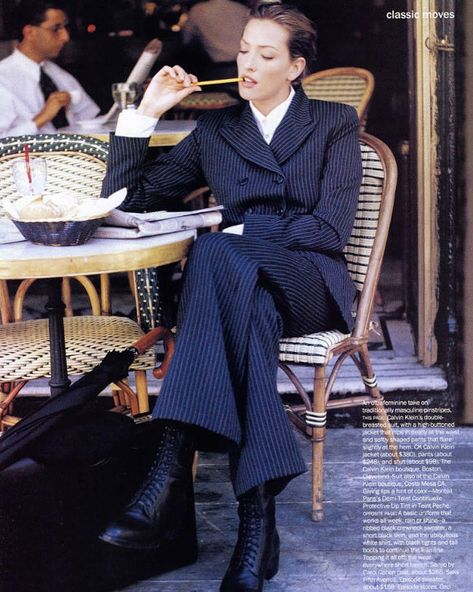 The Fashion Lover on Instagram: “Relax time ☕️ Tatjana Patitz by Pamela Hanson for Vogue US, October 1993. . . .  #fashionlover #emanuelaformoso #TFL #fashionista…” Pamela Hanson, Tatjana Patitz, Woman In Suit, 90s Supermodels, Vogue Us, Androgynous Fashion, Mode Inspo, Looks Chic, Look Vintage