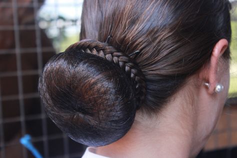 my hair style on dressage competitions Dressage Competition, Competition Time, Hair Bun, Show Horses, Dressage, My Hair, Behind Ear Tattoo, Bun Hairstyles, Up Hairstyles