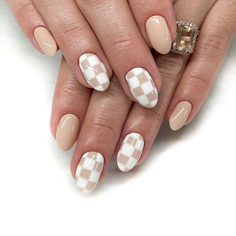 Uv Gel Nails Designs, Harry Potter Nail Art, Tan Nails, Checkered Nails, January Nails, Fall Gel Nails, Red Aspen, Simple Gel Nails, Summery Nails