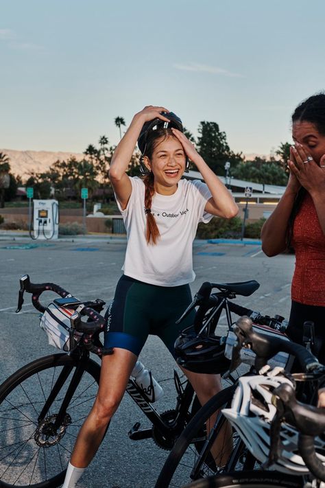 Rapha Photography, Bike Outfits Women, Cycling Aesthetic, Biking Outfits, Bike Outfit, Rapha Cycling, Cycling Inspiration, Bike Outfits, Cycling Girl