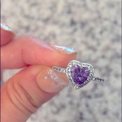 Beautiful Fragrant Jewels Purple Heart Ring. Sparkles In The Light! Size 9 New With Tags Purple Heart Rings, Purple Ring Set, Lavender Diamond Ring, Amethyst Jewelry Aesthetic, Purple Ring Aesthetic, Purple Promise Rings, Purple Jhumka, Wedding Rings Amethyst, Purple Rings Engagement