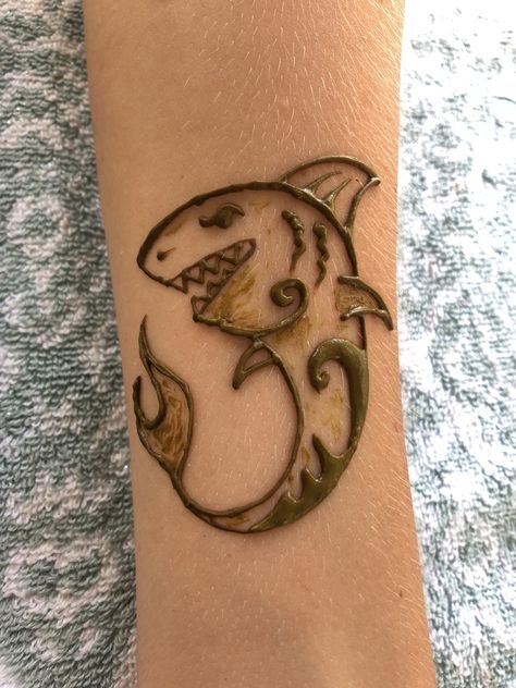 Found design on Pinterest...don’t know original artist Henna Shark, Pretty Henna, Pretty Henna Designs, Mehendi Design, Mehendi Designs, Henna Art, Don T Know, Original Artists, Henna Designs