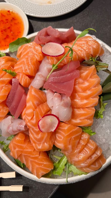 Sashimi Aesthetic, Foreign Food, Healthy Food Motivation, Cooking Ingredients, Food Is Fuel, Food Obsession, Finger Food, Pretty Food, Om Nom